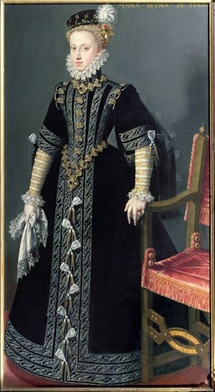 Anna of Austria by Juan Pantoja de la Cruz