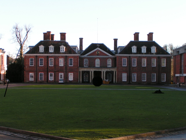 The mansion of Marlborough Castle, the country home of Frances and her husband Algernon Seymour © Rob Purvis / Marlborough College building / CC BY-SA 2.0