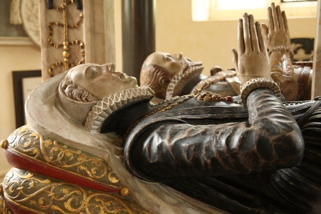 Knollys Monument, St. Nicholas Church, Rotherfield Grey